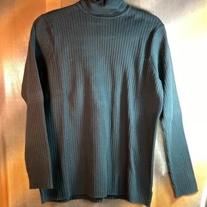 90’s‎ black Eddie Bauer turtleneck. Size Xl 42” chest. K